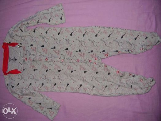 Kurtki, bluzy, kamizelka puchowa, piżamki, 86/92