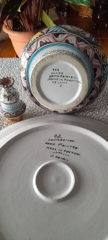 Jarro mais prato    antiga de Coimbra século dezassete