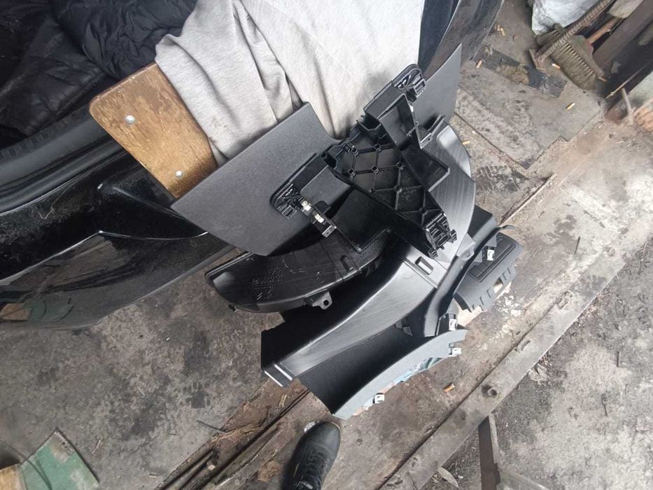 Торпедо  Peugeot 308 T9