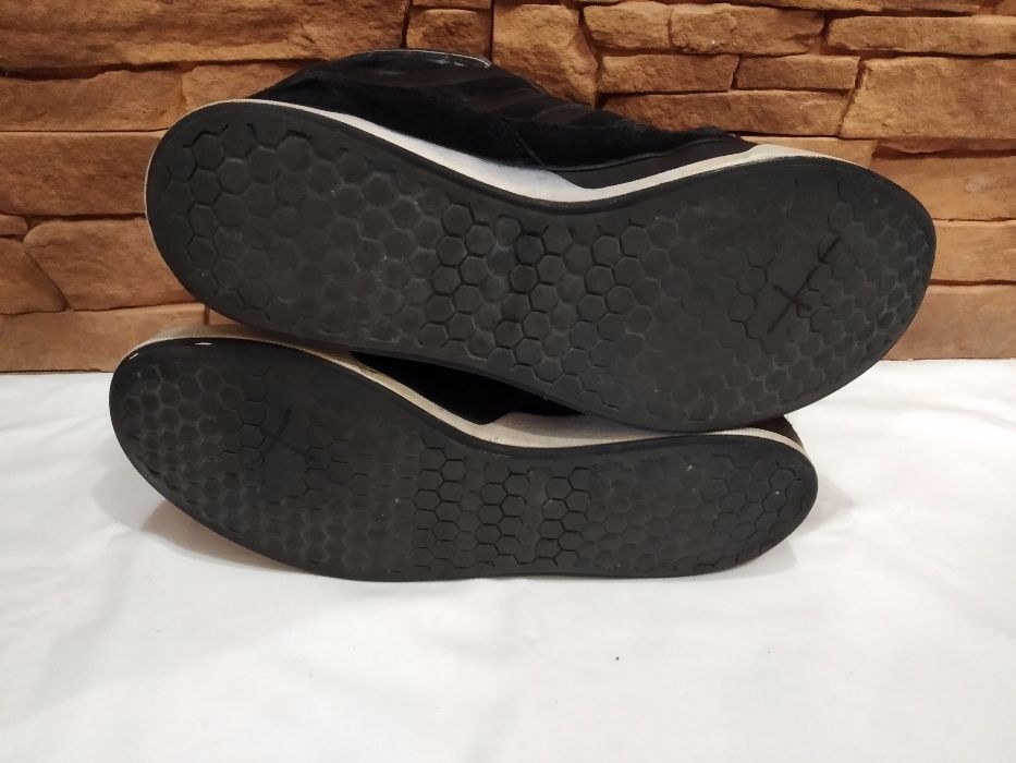 Кожаные оригинальные кроссовки Adidas Neo