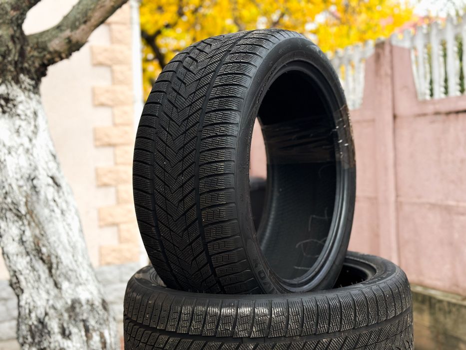 Зимова гума Arivo Winmaster Prox ARW5 285/40 R21