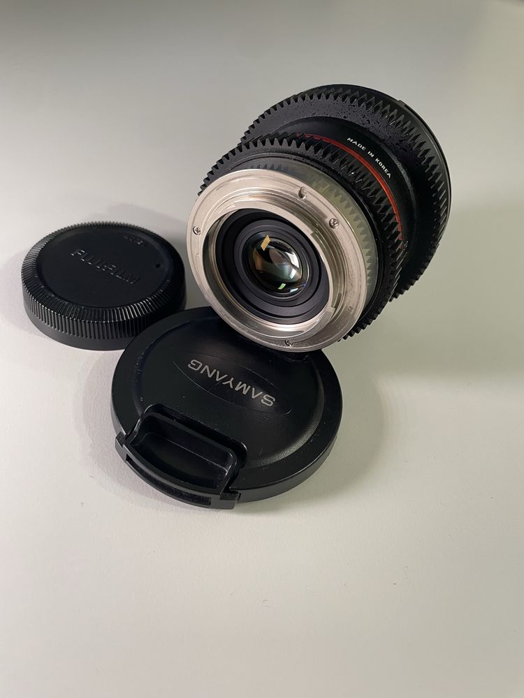 Obiektyw Samyang 12mm T2.2 / F 2 Fuji X mount.