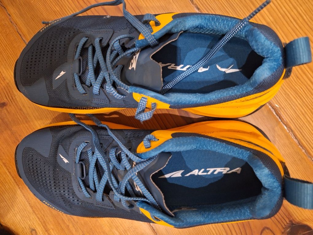 Altra Olympus 4  - como novas!