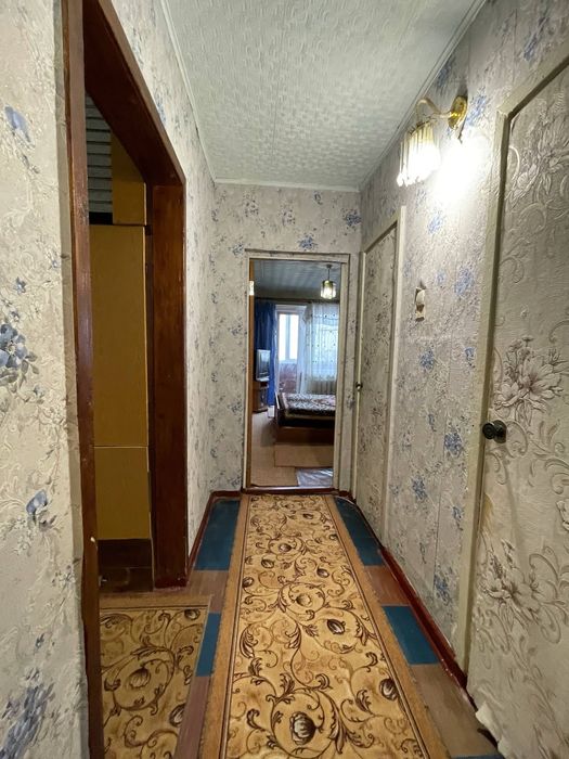 Продам ексклюзивну 3-кім. квартиру Кам’янське, лівий берег 2 мкр.