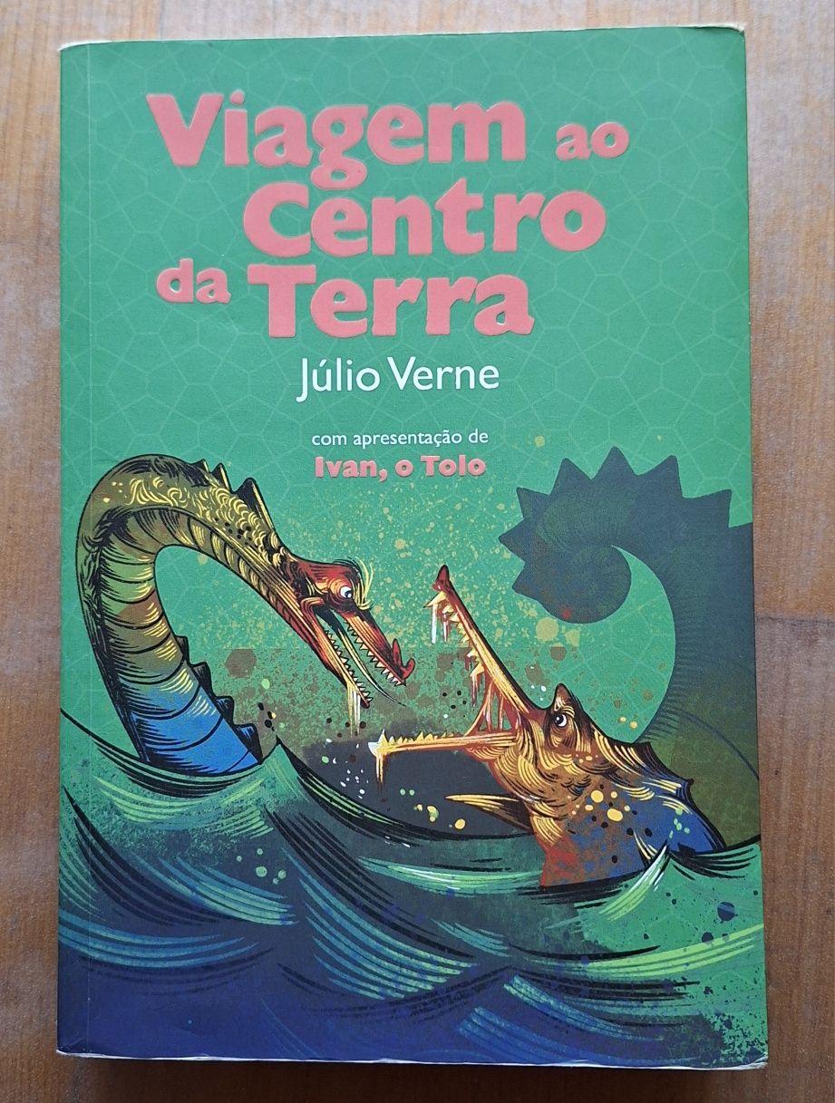 Viagem ao centro da Terra de Júlio Verne COMO NOVO