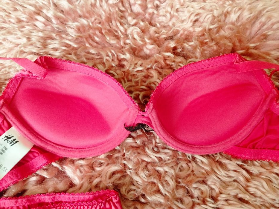 Комплект нижнего белья H&M 75 B