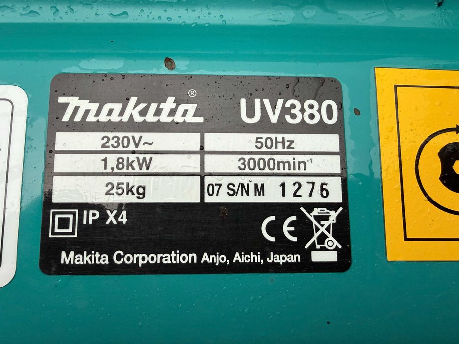 Wertykulator Makita 1800W