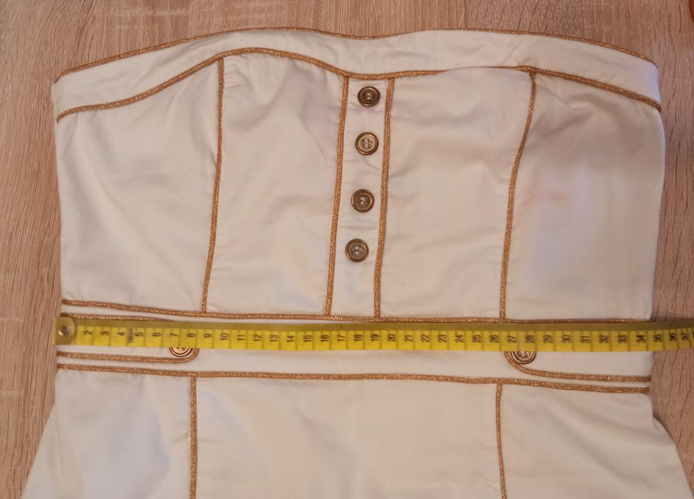 Seksowna miniówka, przebranie erotyczne