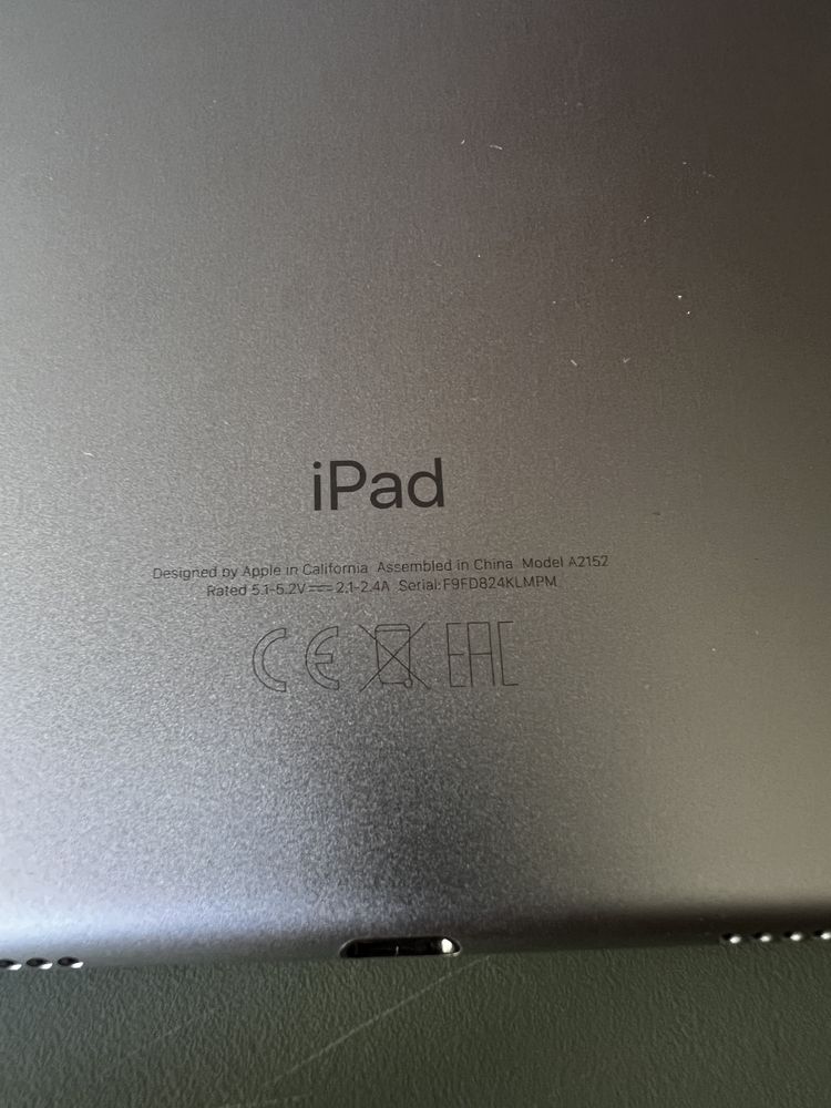 Apple iPad Air 10.5” 3a Geração 2019 com 256GB