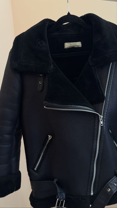 Продам стильну чорну дублянку