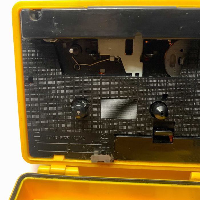 Касетний програвач з AM/FM Sonic S75 та інші плеєри