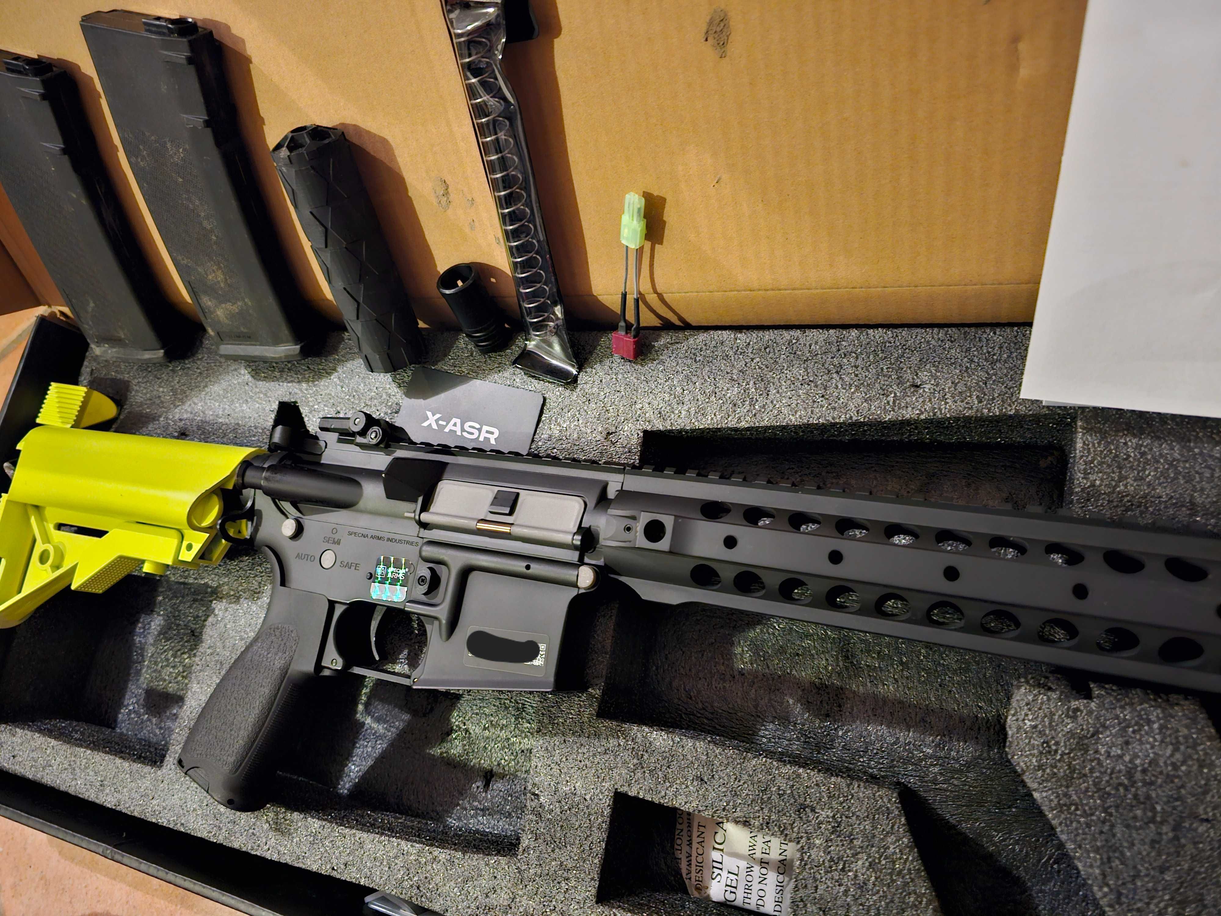 Airsoft SA Edge M4 Full Metal + extras