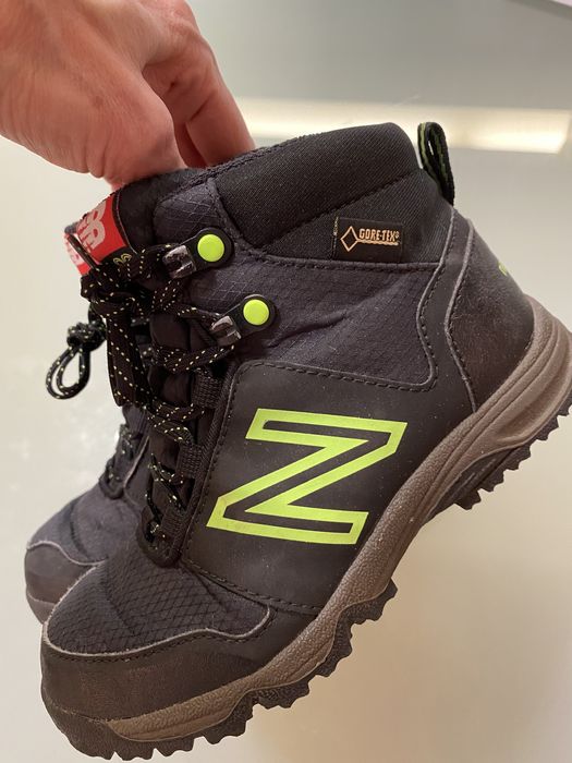 Дитячі Чоботи New Balance усісезонні. Розмір 30. Мембрана Gore-tex