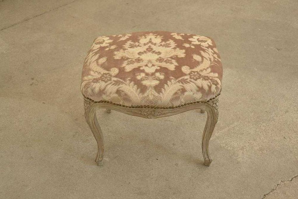 taboret ludwikowski stołek podnóżek