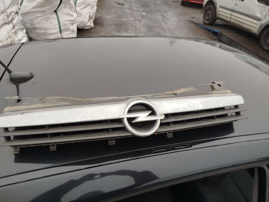 Opel Astra H Z20R czesci maska zderzak błotnik lampy wysyłka