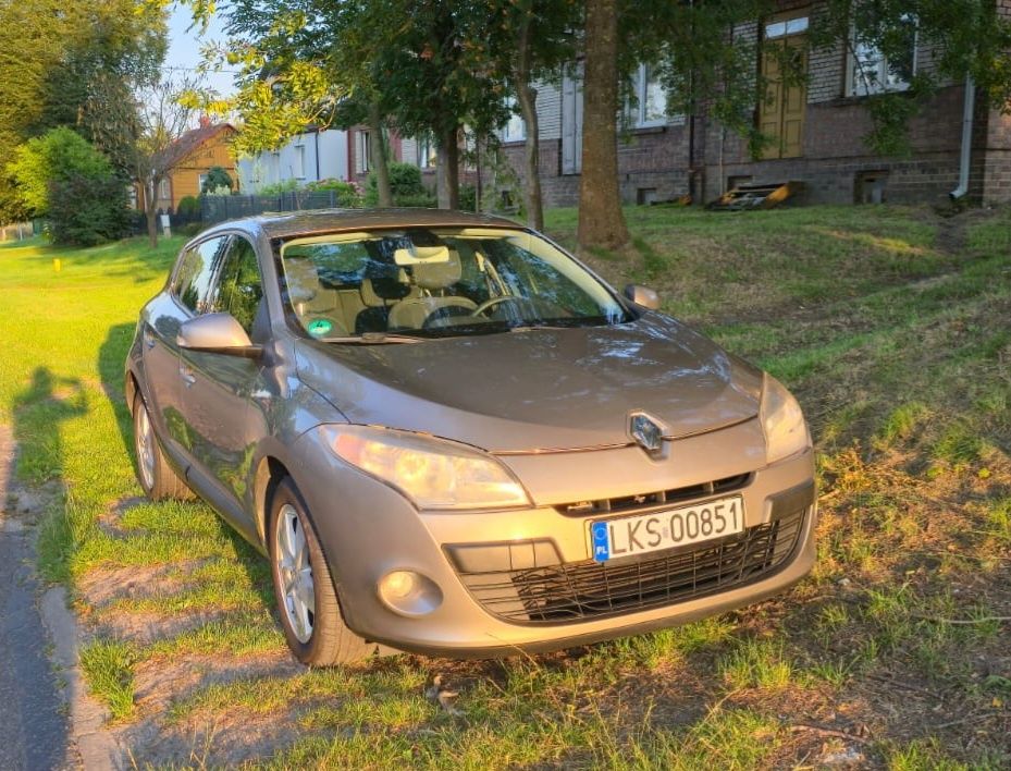 Renault Megane 2010  1,6 benzyna