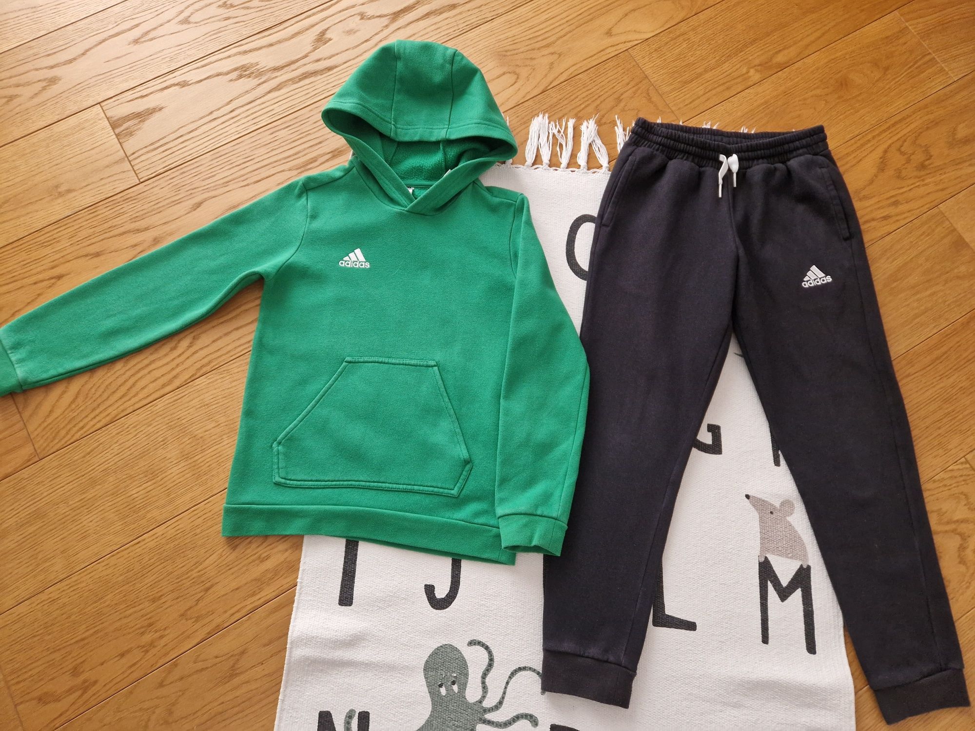 Dres adidas rozmiar 140