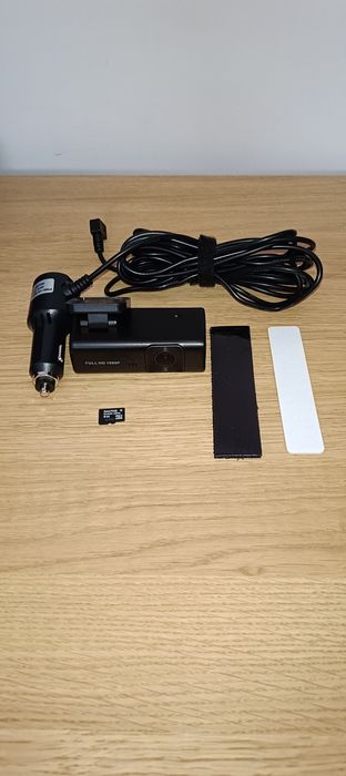 Wideorejestrator do samochodu full HD+ karta pamięci