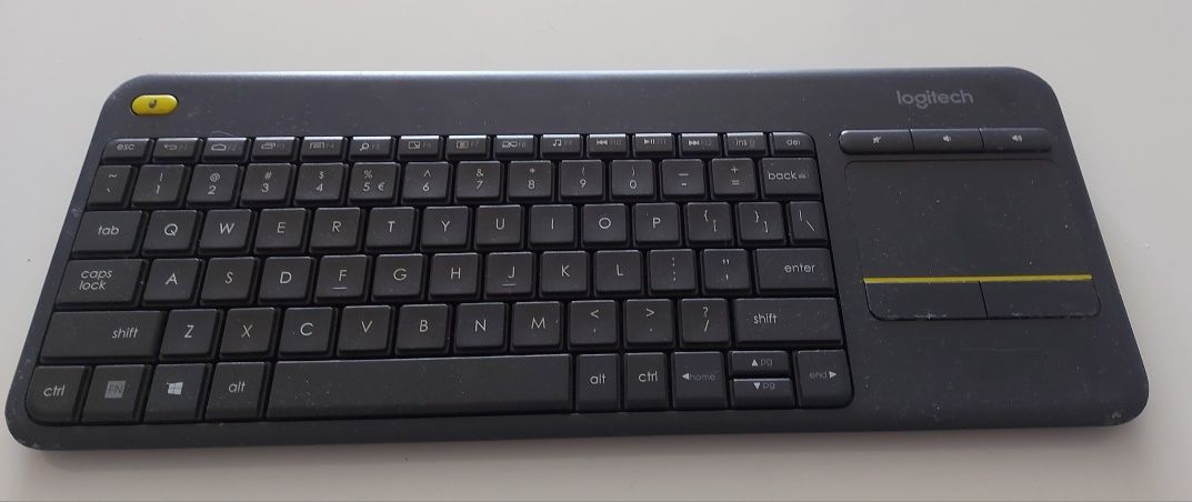 Logitech k400+ klawiatura