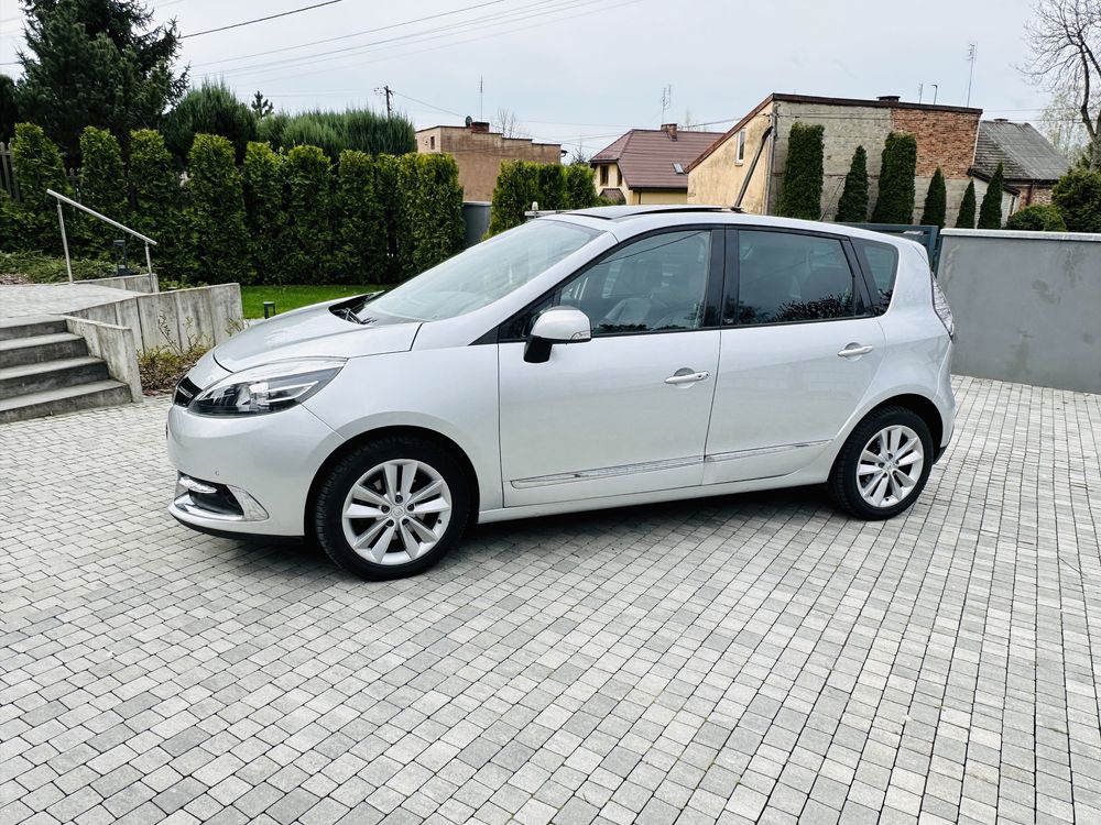 Renault Scenic initiale Paris 1.5 dCi automat