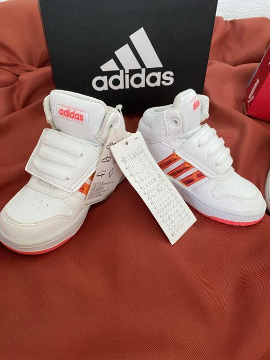 Tenis novos menina Adidas 23 Puma 23