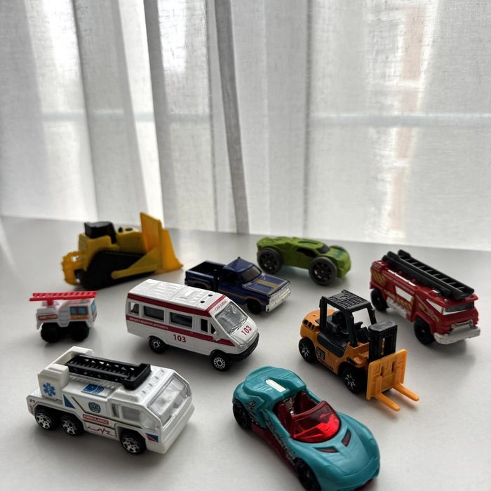 Машинки набір інерція