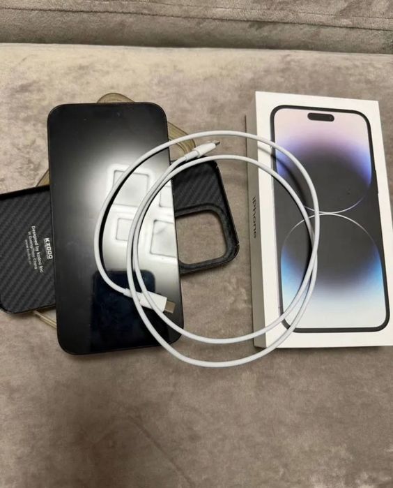 Продам iPhone 14 Pro Max