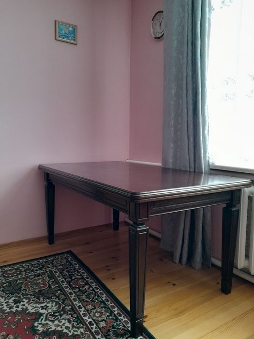 Стіл дубовий розкладний