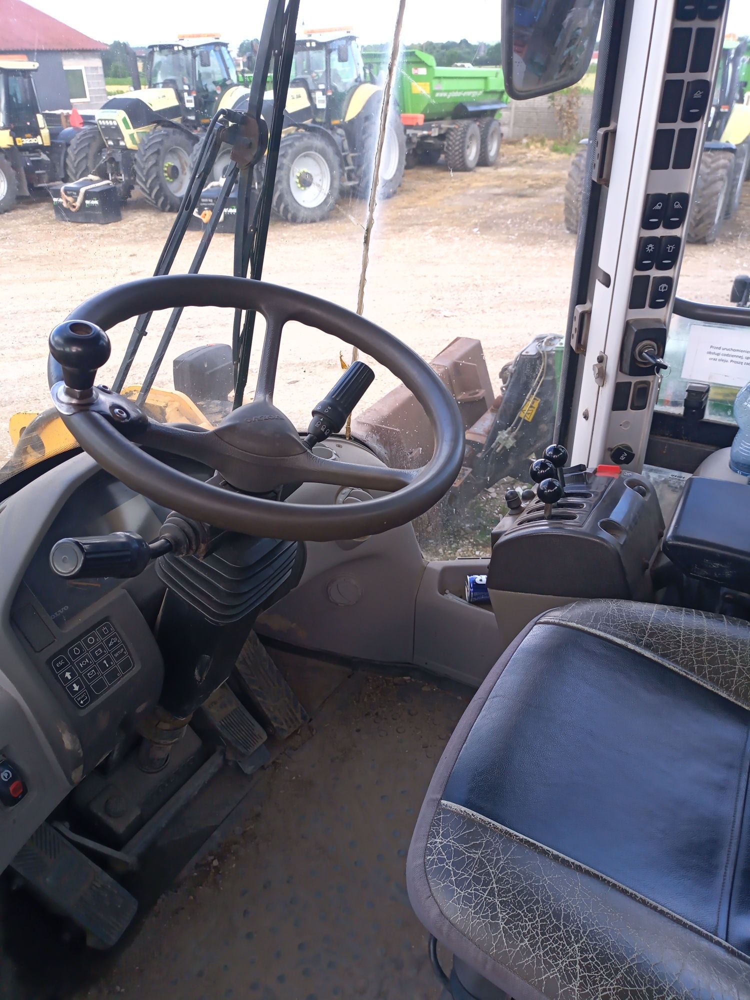 Volvo L60F cat 90 JCB 110
