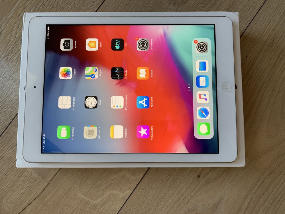 Idealny iPad AIR 16 GB A1474 WHITE w bardzo dobrym stanie!