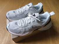 Buty retro runnery Nike V2K Run rozmiar 43