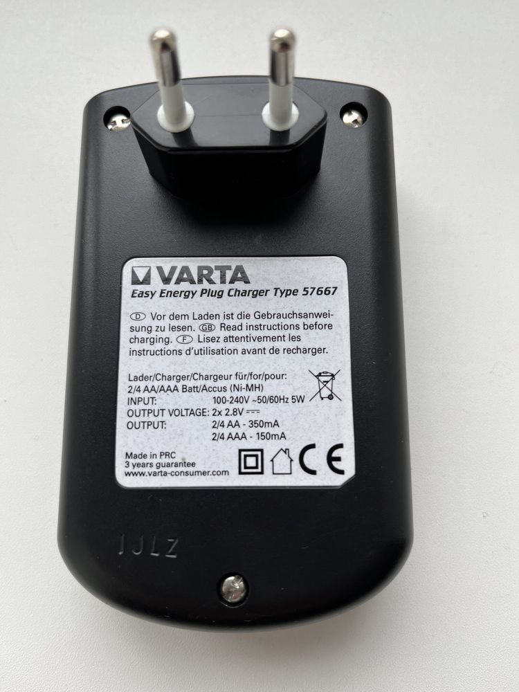зарядний пристрій VARTA