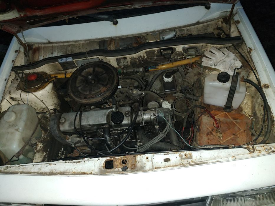 Продам ваз 2109. Машина на ходу.