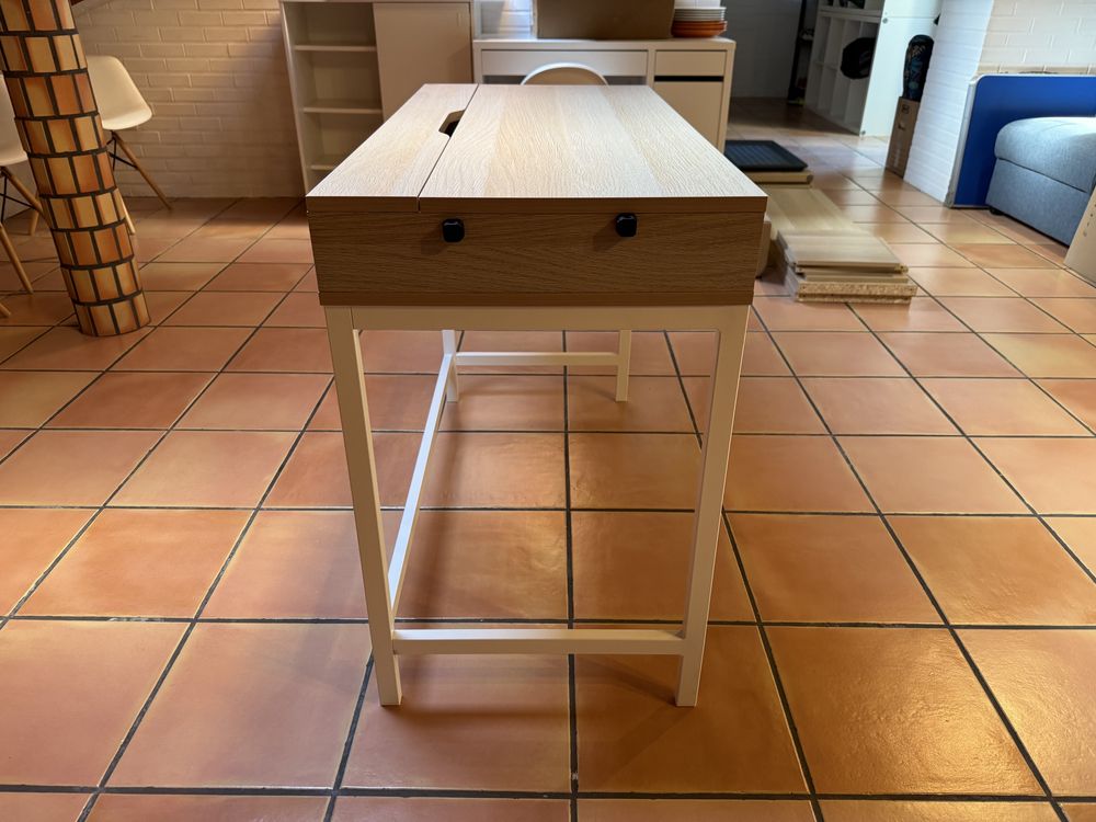 Mesa Alex (IKEA) para estudo e computador