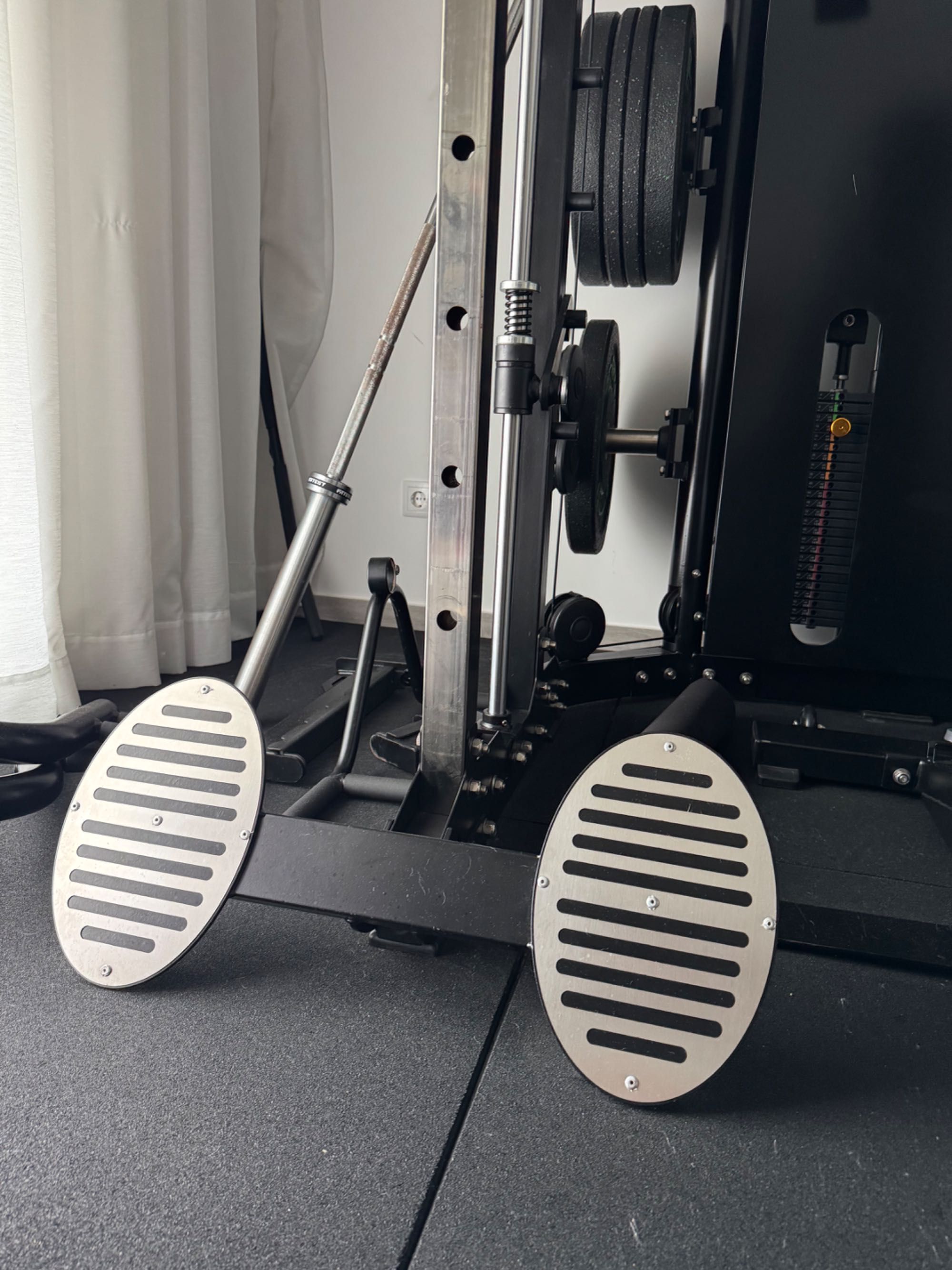 Máquina SMITH 100 e KIT Ginásio