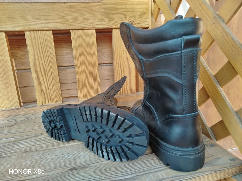 Взуття Берці Черевики