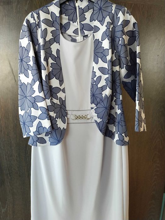 Modna, subtelna sukienka wizytowa r.42