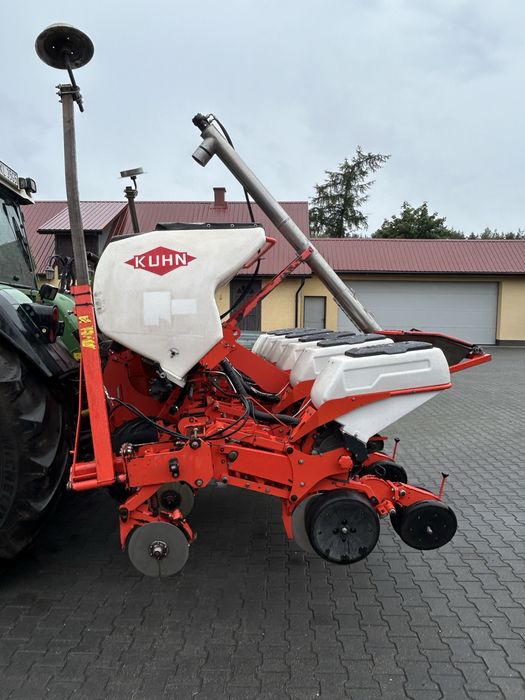 Siewnik do kukurydzy Kuhn maxima 2.
