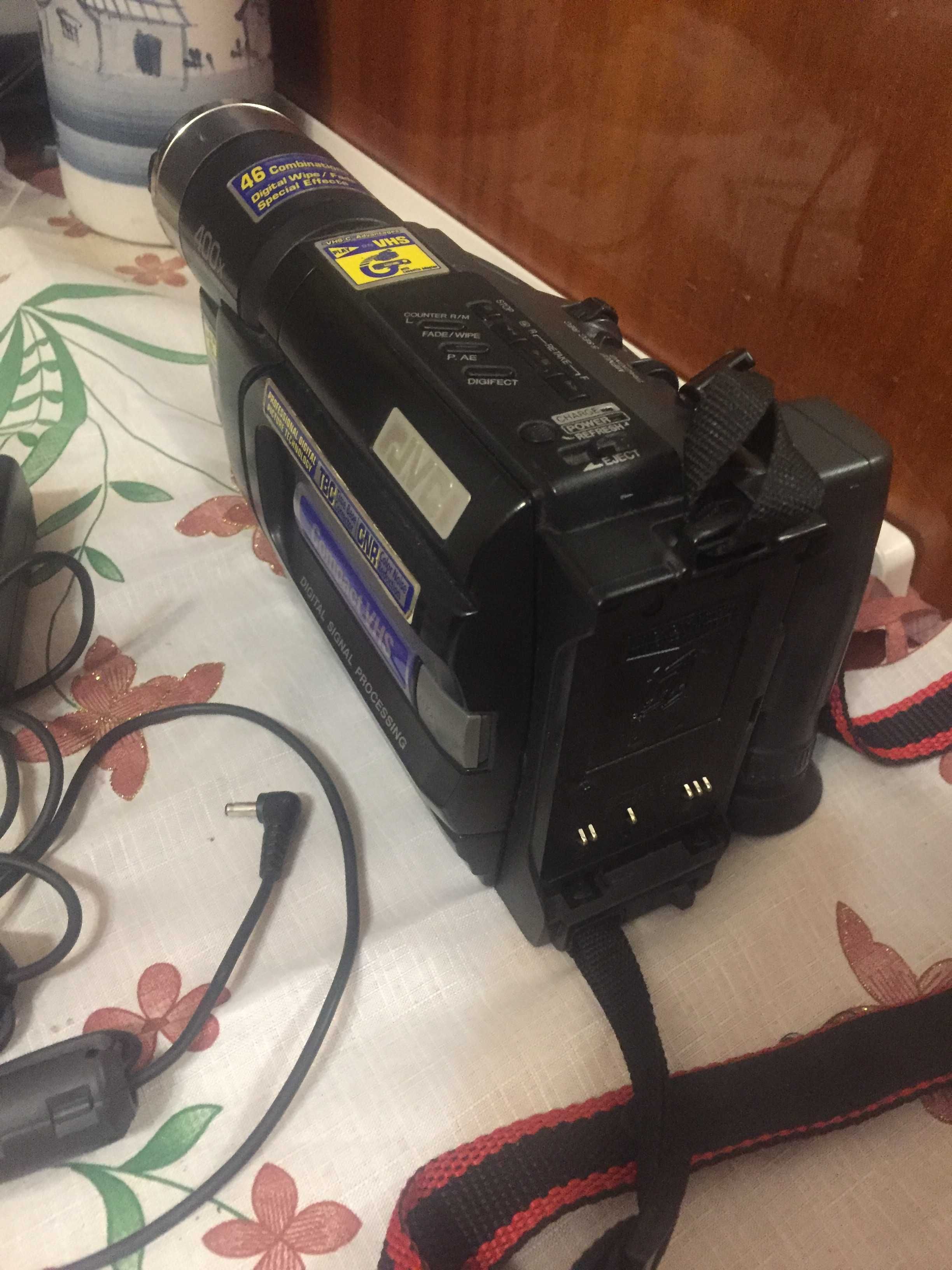 Відеокамера VHS JVC не работает