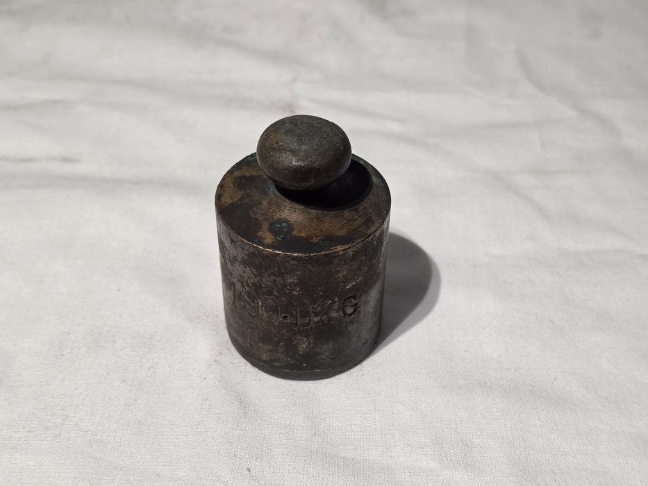 Odważnik mosiężny 1kg (100dkg)