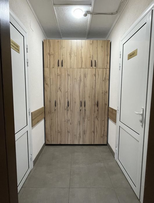 Продаж, комерційне приміщення, 180 квМ