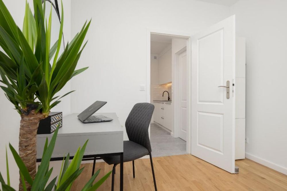 Apartmnet with two rooms in the center of Warsaw.. Marszaklowska 87