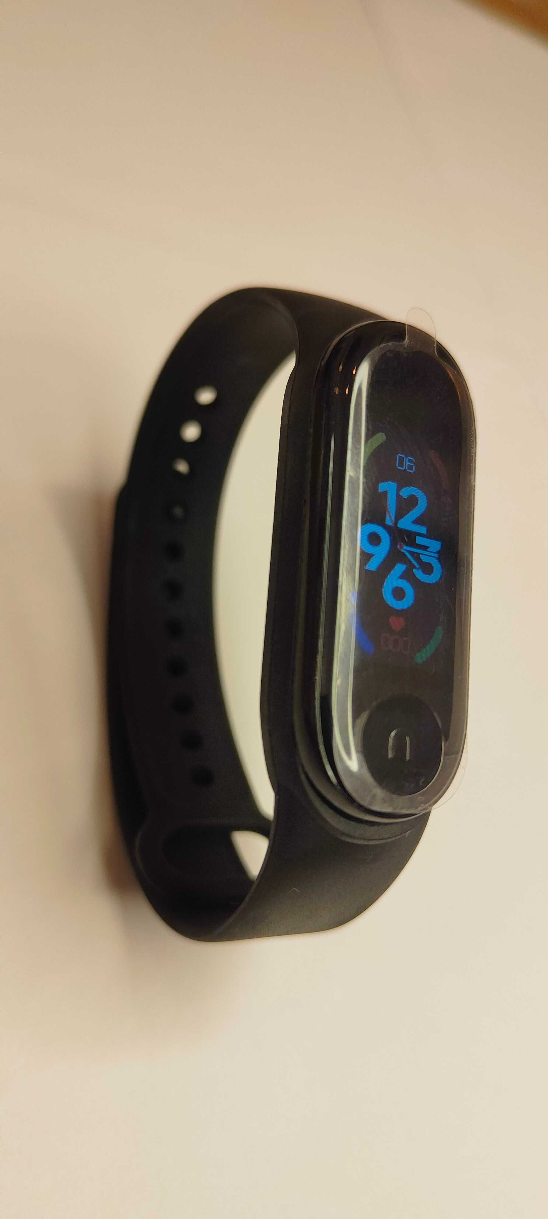 Nowy Smart band 7