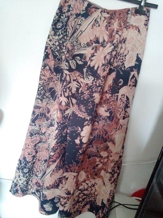 Calças pantalonas SISLEY tamanho S, cintura 65cm