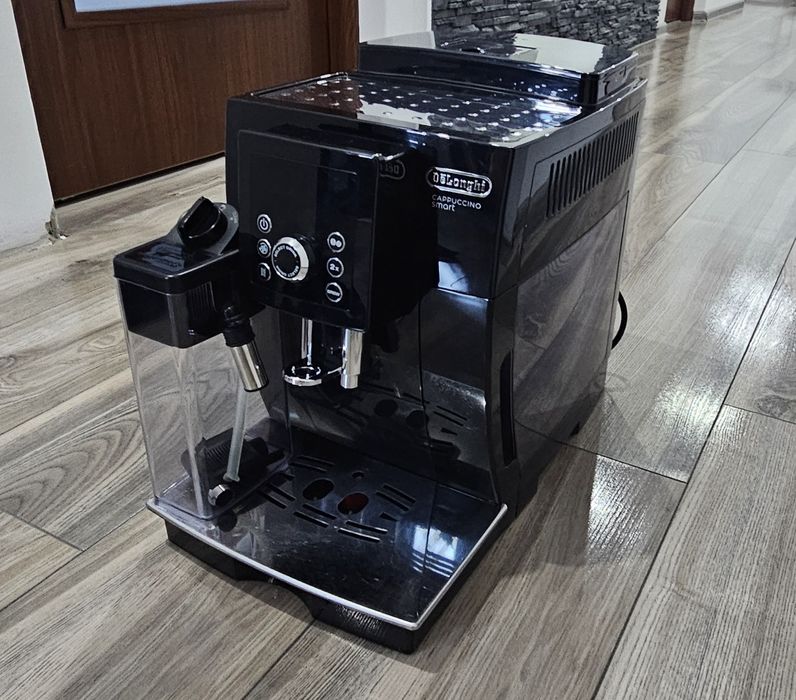 Ekspres DeLonghi