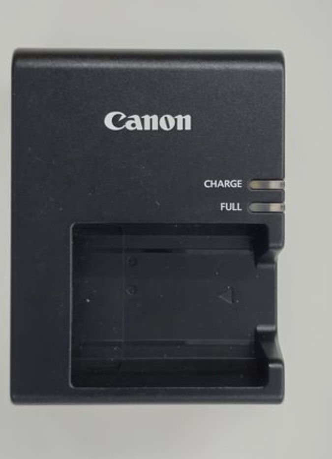 Canon EOS 1100D Grava Videos impecavel