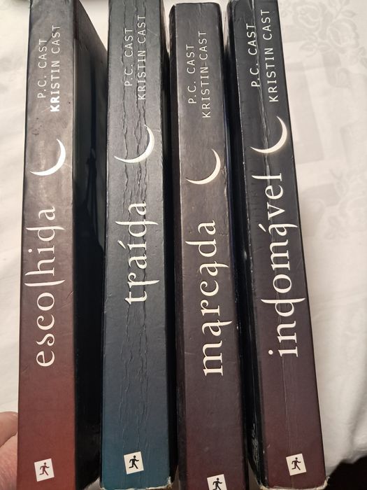 Livros colecção House of the night