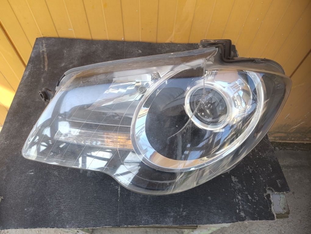 Lampa lewy przód VW touran