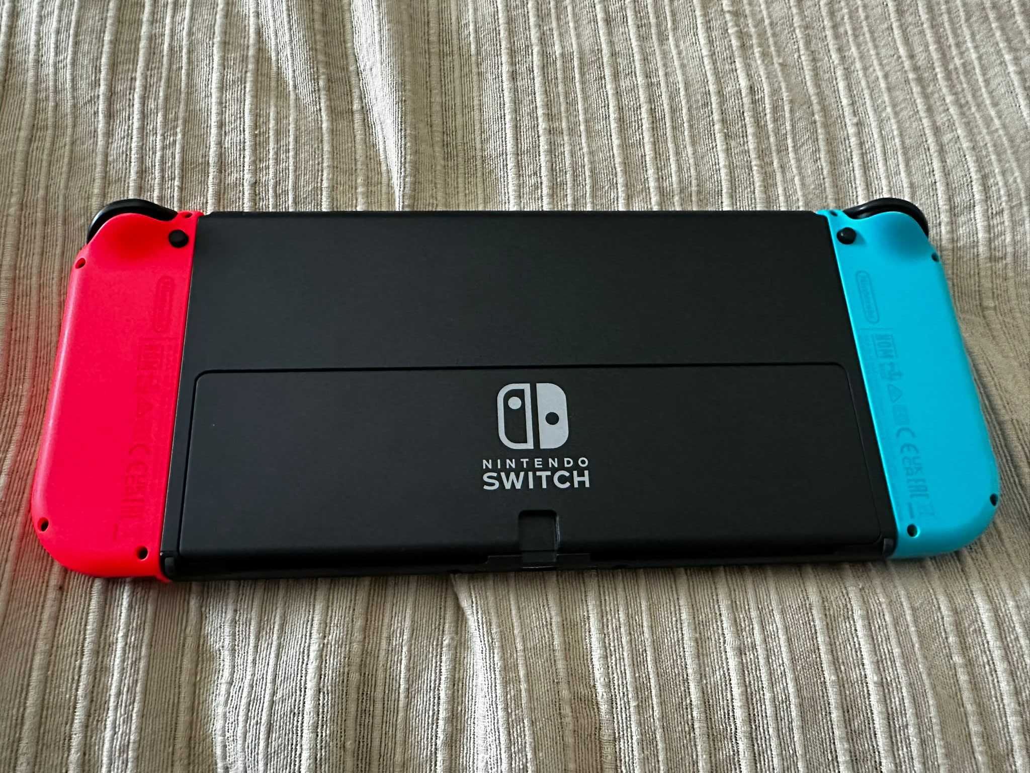 Nintendo Switch OLED - Pouquíssimo uso