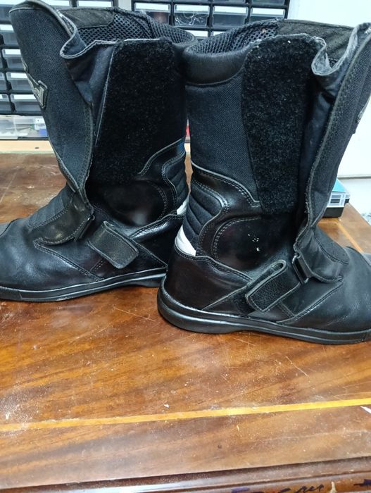 Botas de mota quase novas